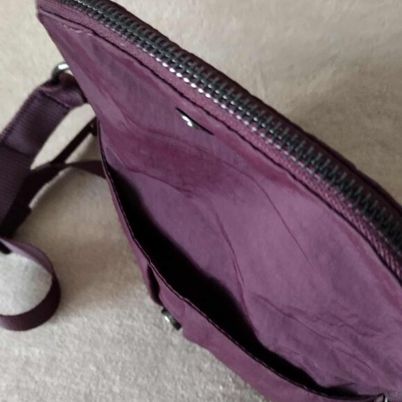 Lululemon Festival Bag Crossbody in Black Cherry - Picture 9 of 16